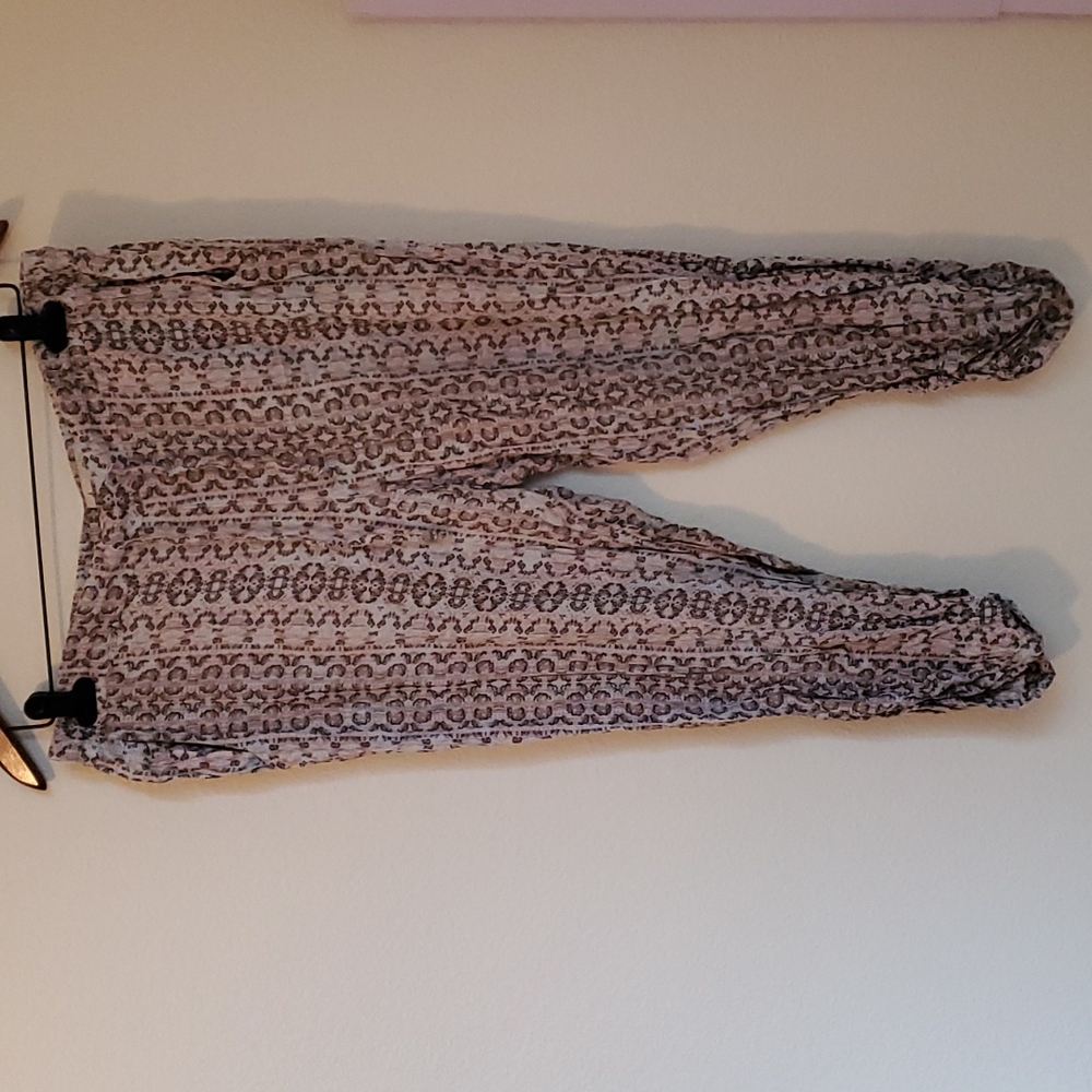 American Rag Capris - Picture 6 of 15